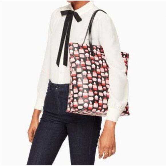 Kate Spade Tote new without tags cupcake pattern - Picture 2 of 7